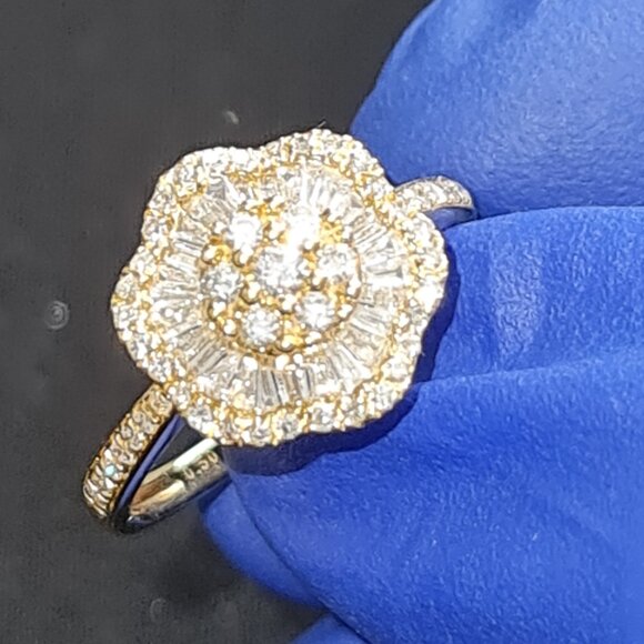 Beautiful diamond ring size 6  - Part 1 - Picture 12 of 16